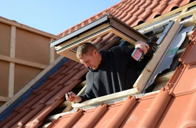 Pose de fenêtres de toit Velux à Pallanne
